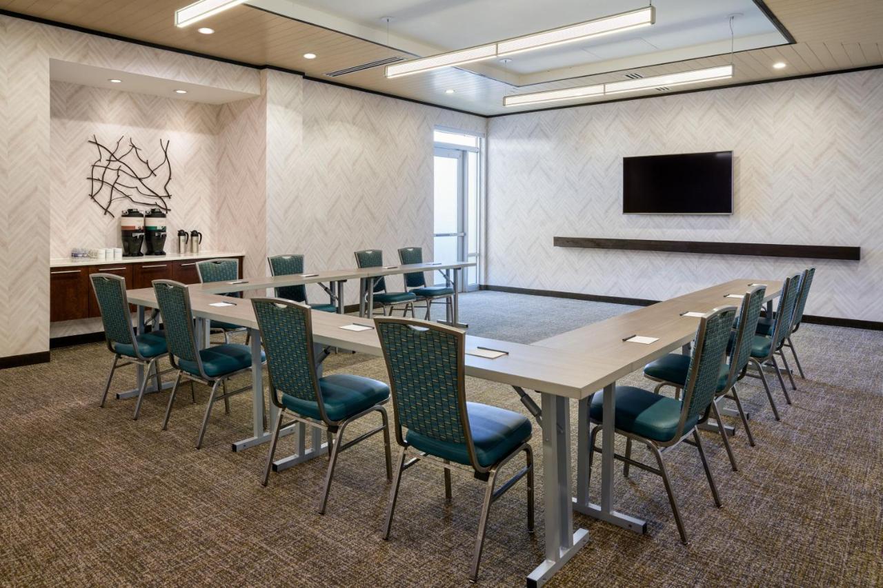 Springhill By Marriott Philadelphia Airport / Ridley Park