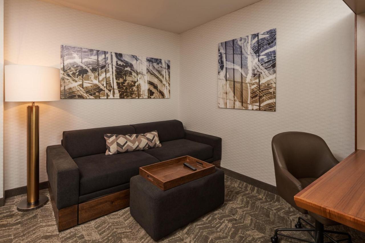 Hotel Springhill By Marriott Philadelphia Airport / Ridley Park