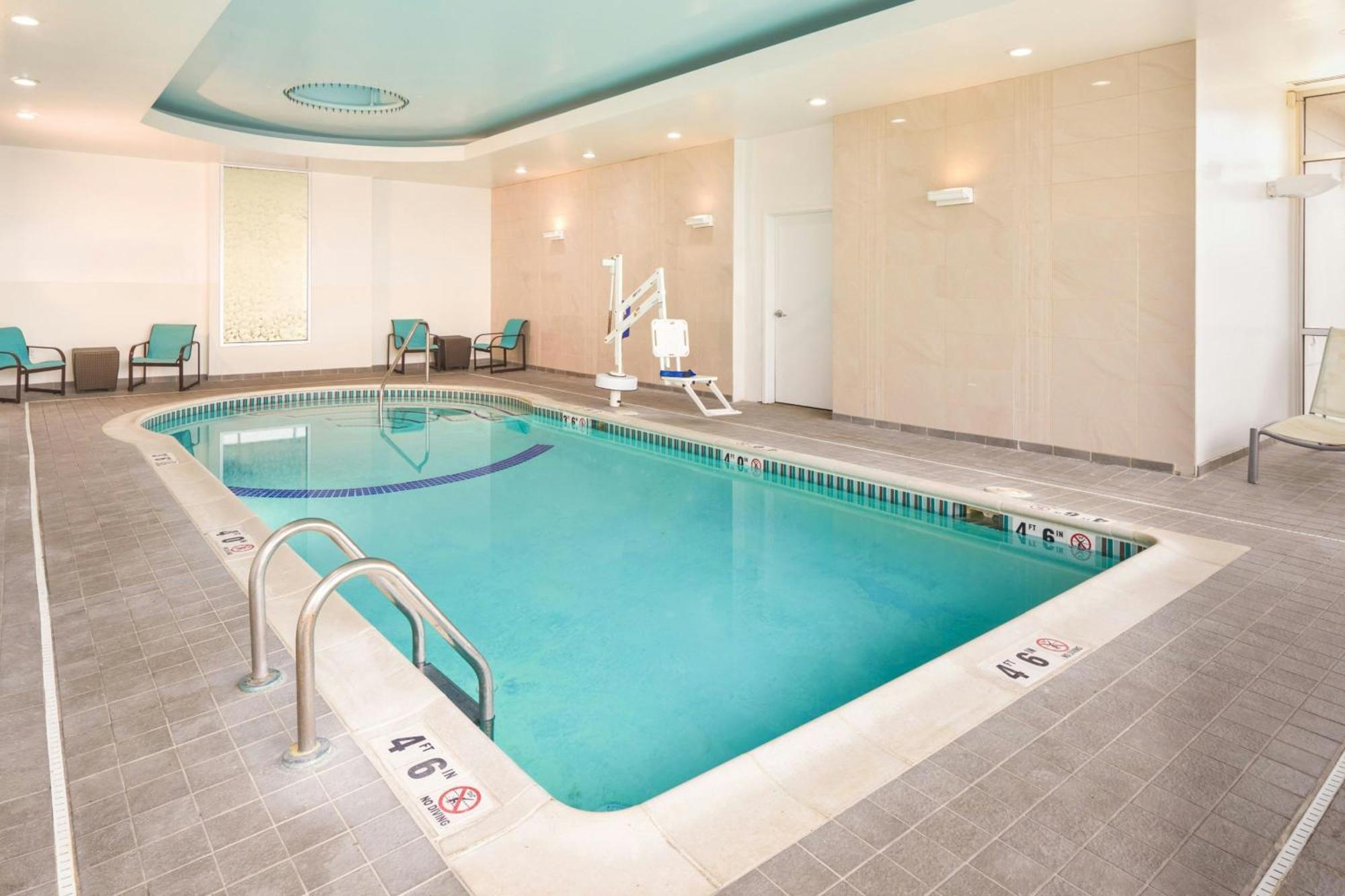Springhill By Marriott Philadelphia Airport / 3* Ridley Park